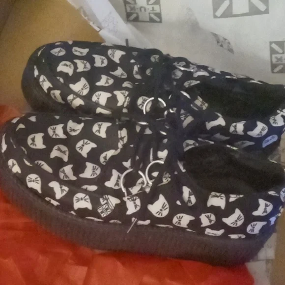 T.u.k. Kitten Creeper - Picture 1 of 4